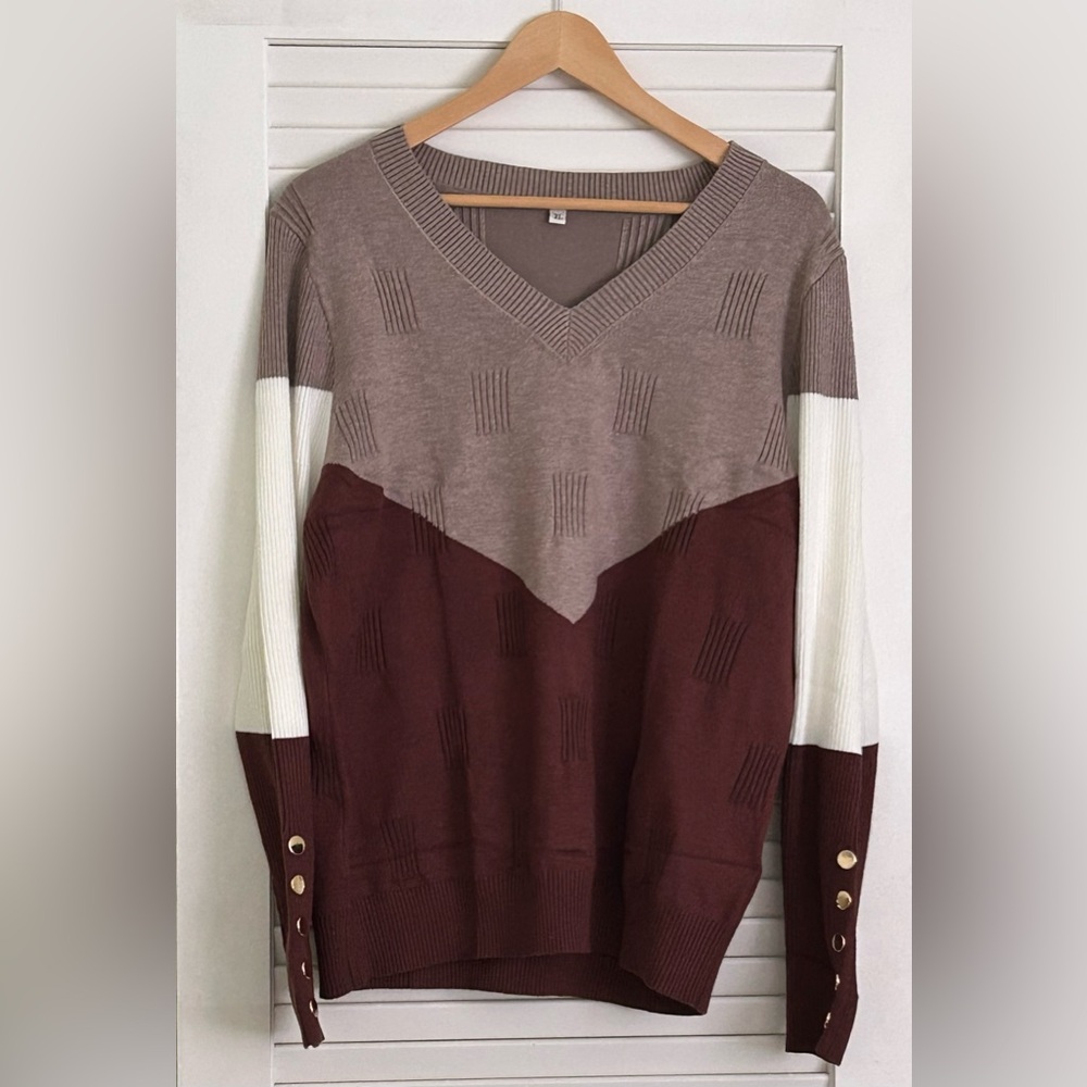 Amazon Women's V-Neck Sweater in Brown and Cream
